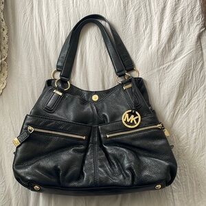 Handbag Luxury Designer By Michael By Michael Kors Size: Large